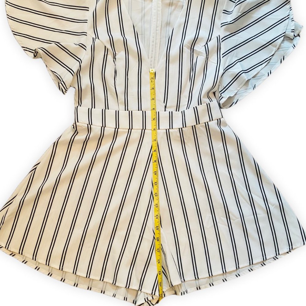 White Striped Romper Belted V Neck Summer Casual Vacation Outfit M - Picture 7 of 7